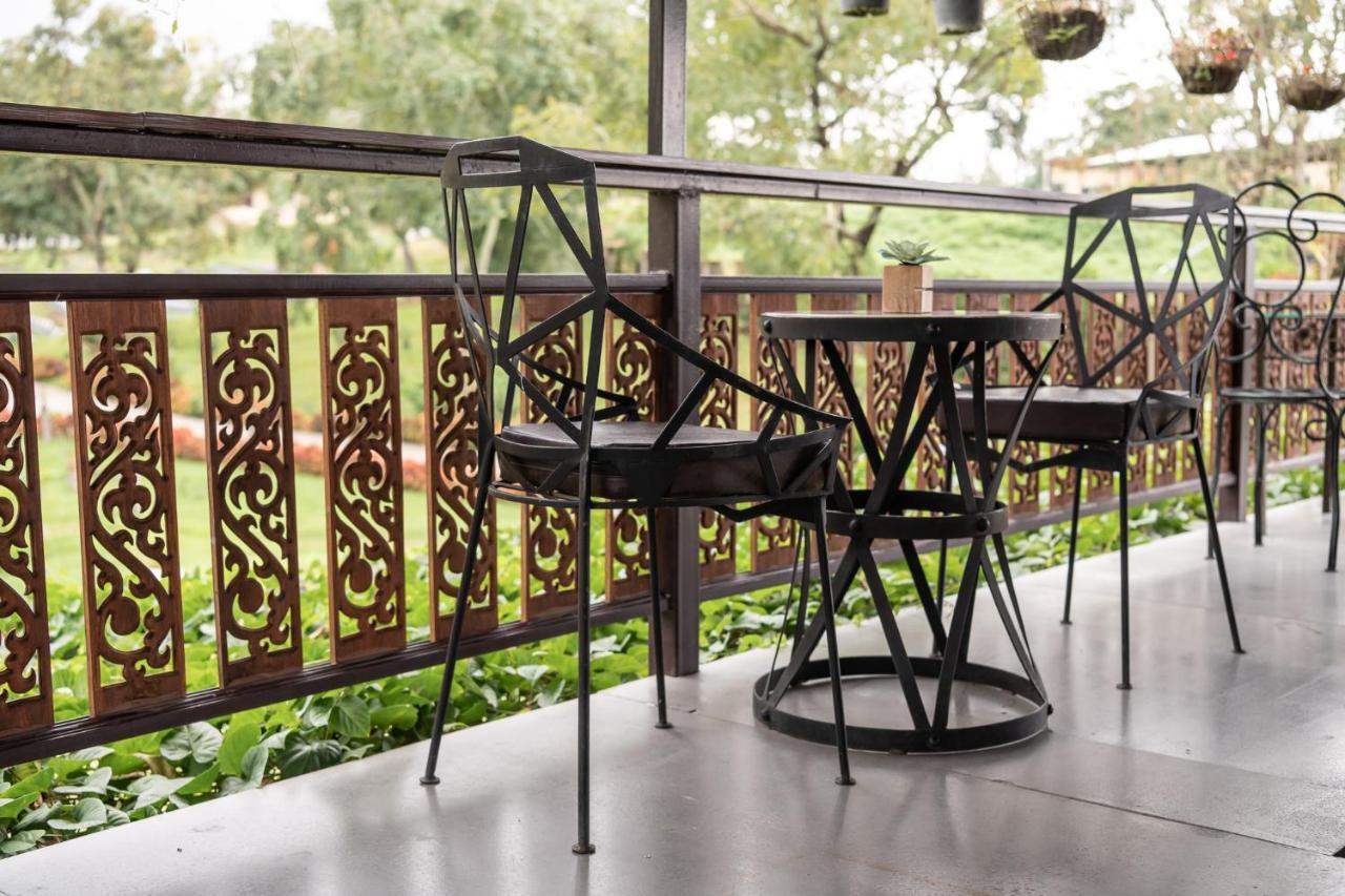 Doi Inthanon Riverside Resort Chom Thong Dış mekan fotoğraf